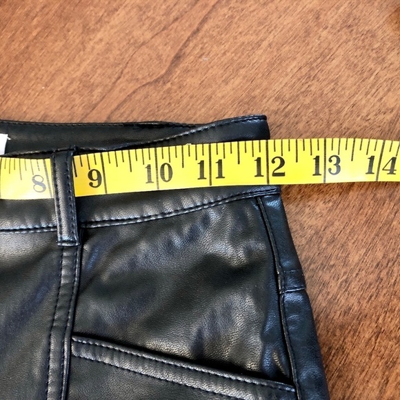 Wilfred, Aritzia, Rebel, Faux Vegan Leather, High Rise, Pants, Size 0‎ - Picture 16 of 16